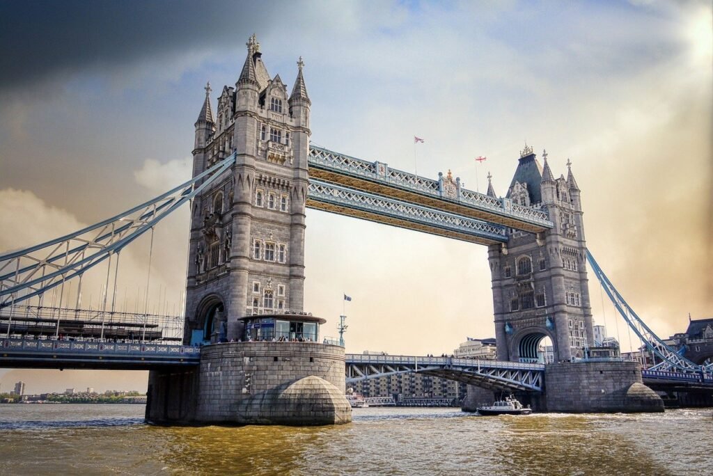Tower Bridge City walk